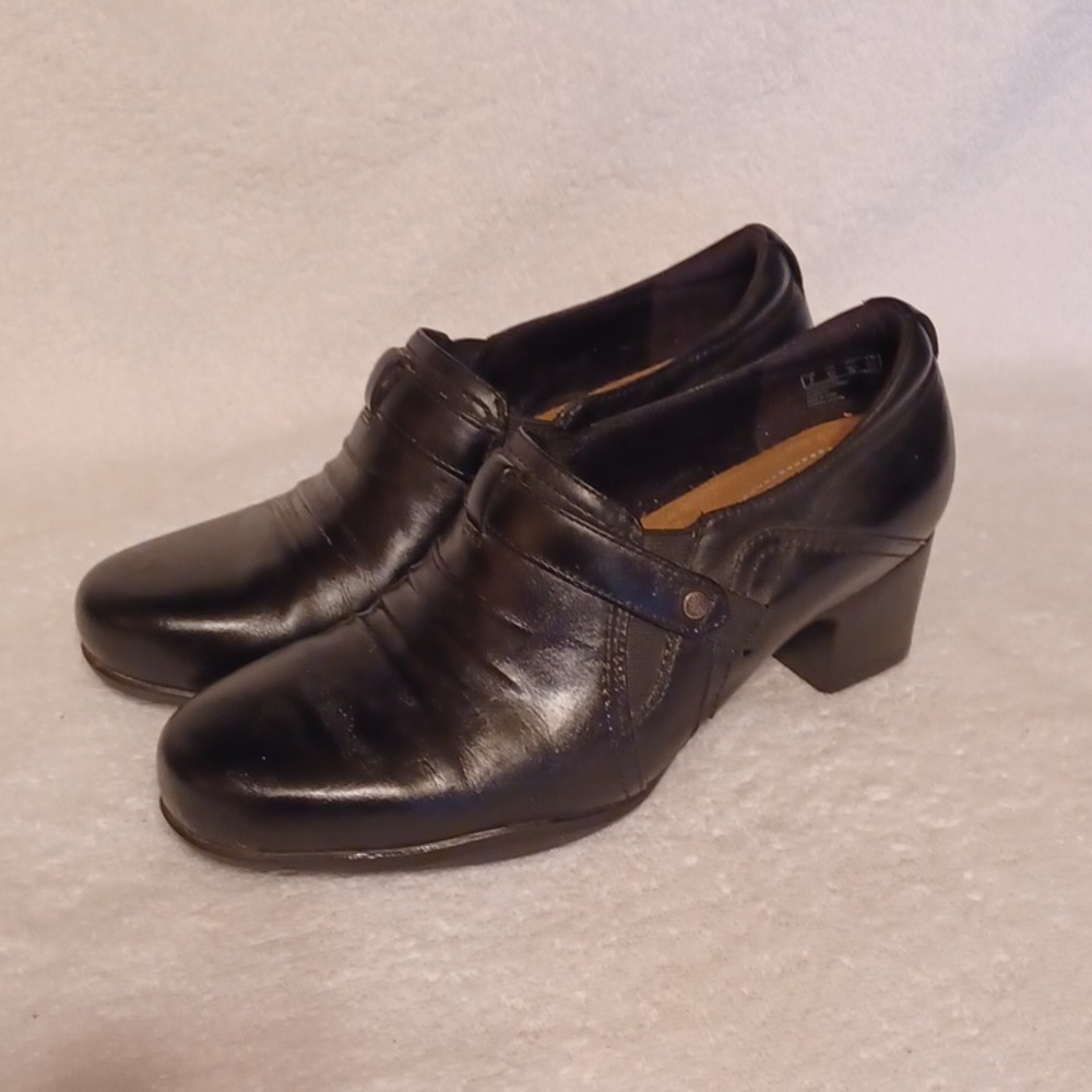 Clark's Artisan shoes women's size 8.5  W black